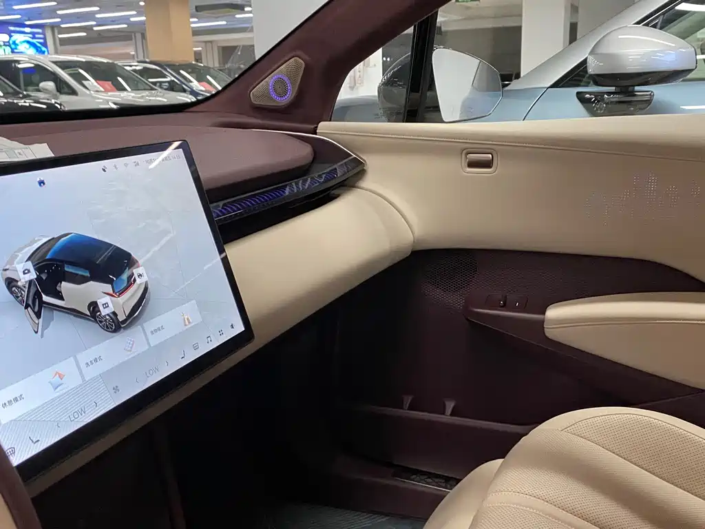 Zeekr Zeekr X 2025 Model Four-Seat Rear-Wheel Drive Magic Cube Edition 2024 - thumbnail 15