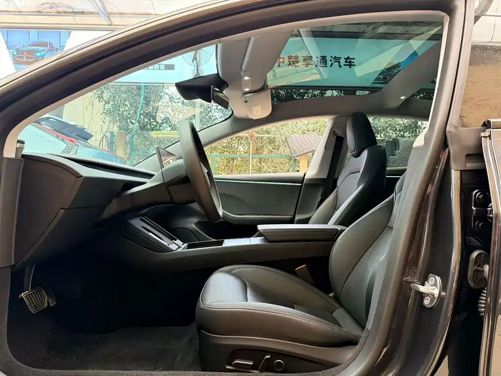 Tesla Model 3 Rear-Wheel Drive 2023 2024 - thumbnail 7