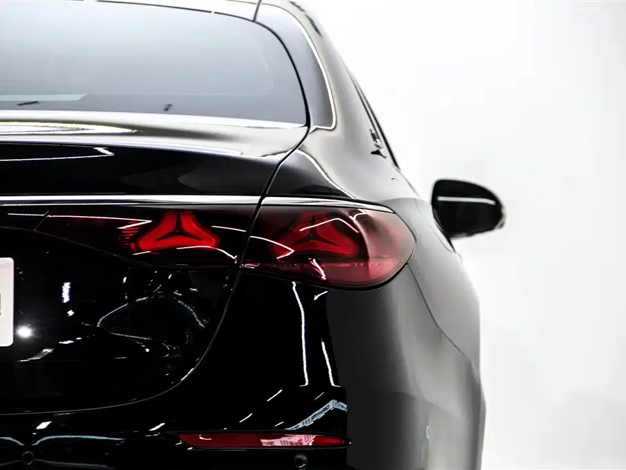 Mercedes-Benz Mercedes-Benz E-Class 2024 Facelift E 300 L Fashion Edition 2024 - thumbnail 11