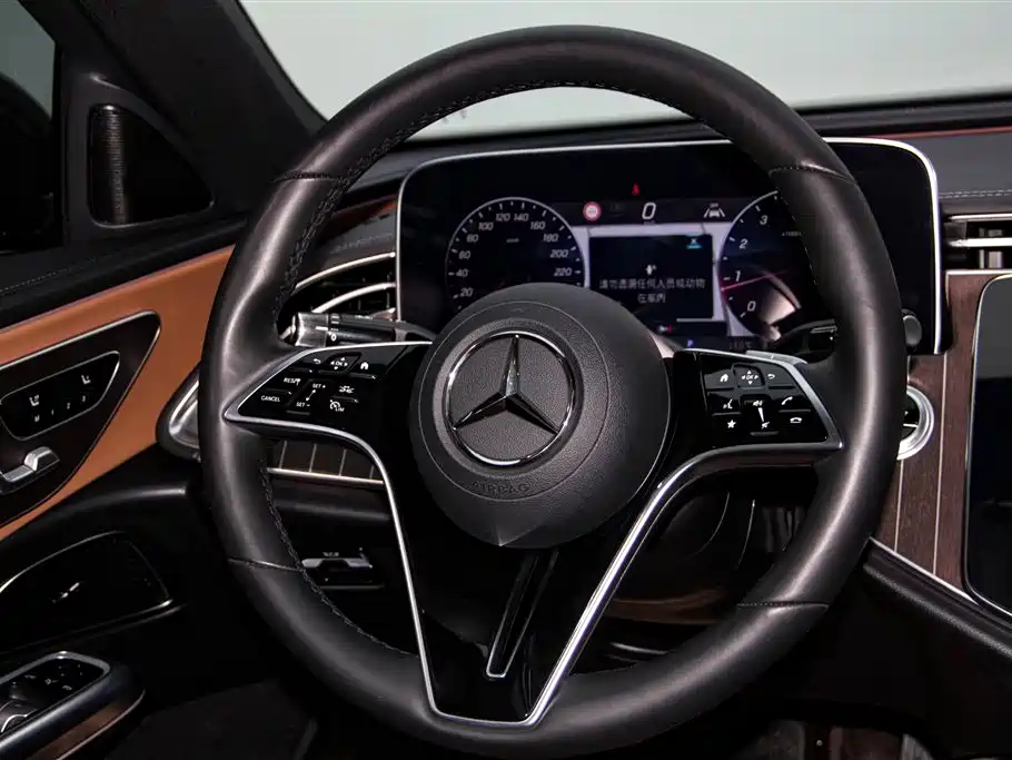 Mercedes-Benz Mercedes-Benz E-Class 2024 Facelift E 300 L Fashion Edition 2024 - thumbnail 15