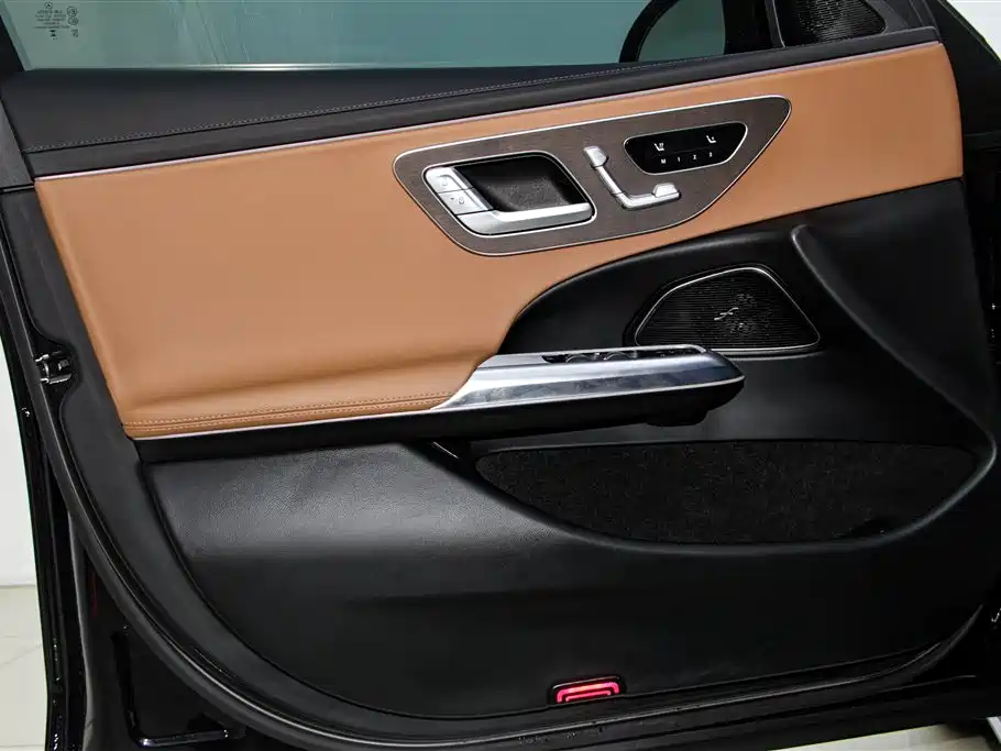 Mercedes-Benz Mercedes-Benz E-Class 2024 Facelift E 300 L Fashion Edition 2024 - thumbnail 17