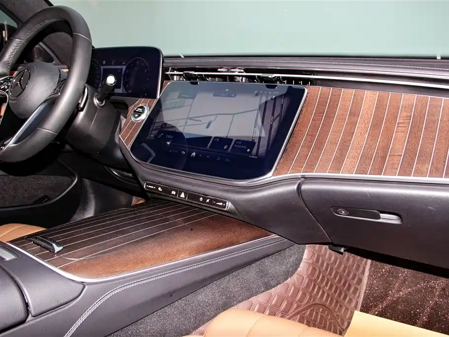 Mercedes-Benz Mercedes-Benz E-Class 2024 Facelift E 300 L Fashion Edition 2024 - thumbnail 23
