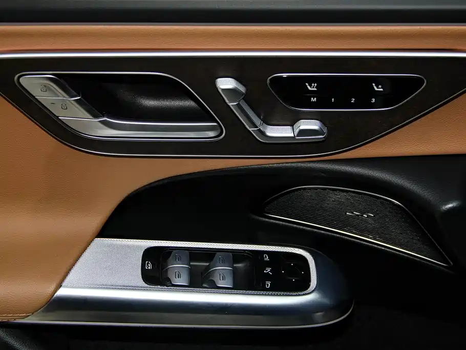 Mercedes-Benz Mercedes-Benz E-Class 2024 Facelift E 300 L Fashion Edition 2024 - thumbnail 25