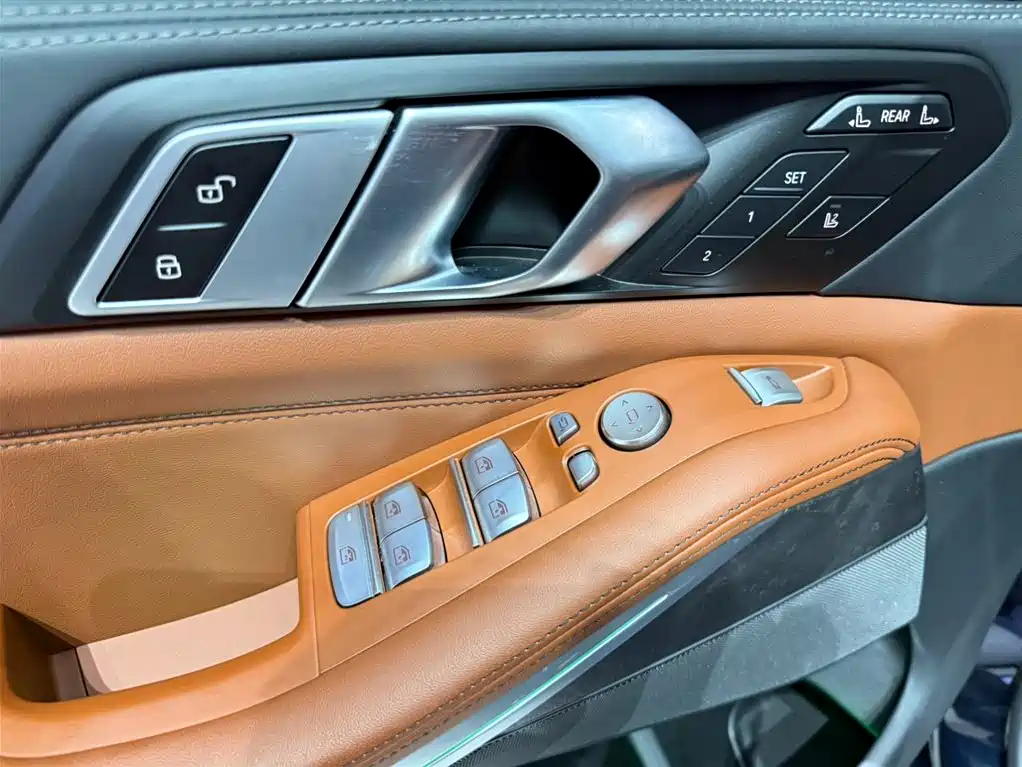 BMW BMW X7 xDrive40i M Sport Package Premium 2023 2024 - thumbnail 12