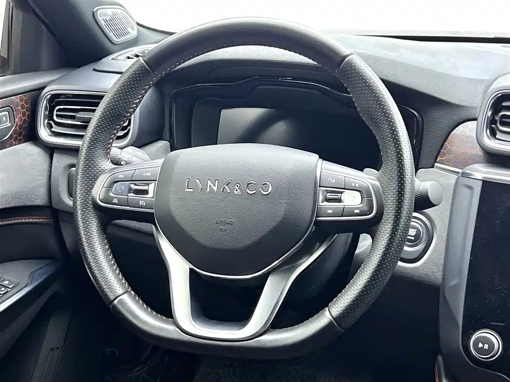 Lynk & Co Lynk & Co 03 2019 2.0TD Automatic Pro Version 2020 - thumbnail 14