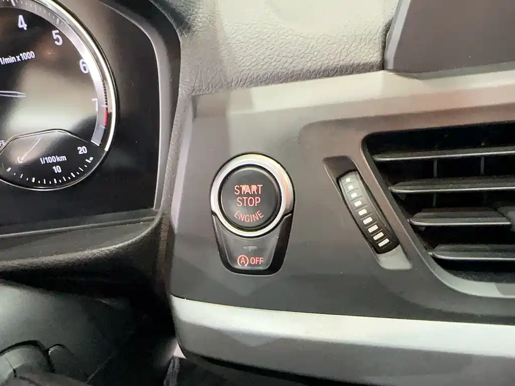 BMW BMW 1 Series 2018 118i Fashion Edition 2019 - thumbnail 22