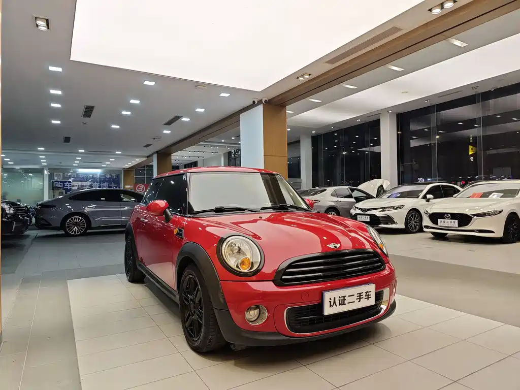 MINI MINI 2013 1.6L ONE First Edition Limited 2014 - thumbnail 4