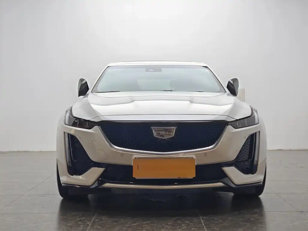 Cadillac Cadillac CT5 2023 28T Platinum Edition 2023 - thumbnail 5