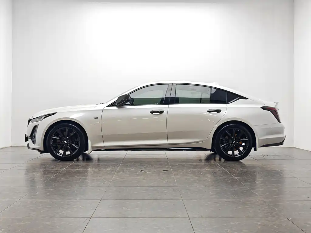 Cadillac Cadillac CT5 2023 28T Platinum Edition 2023 - thumbnail 10
