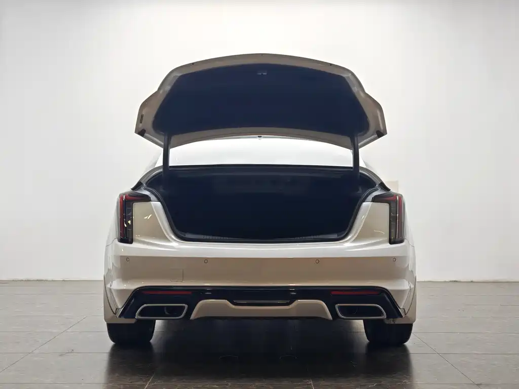 Cadillac Cadillac CT5 2023 28T Platinum Edition 2023 - thumbnail 12