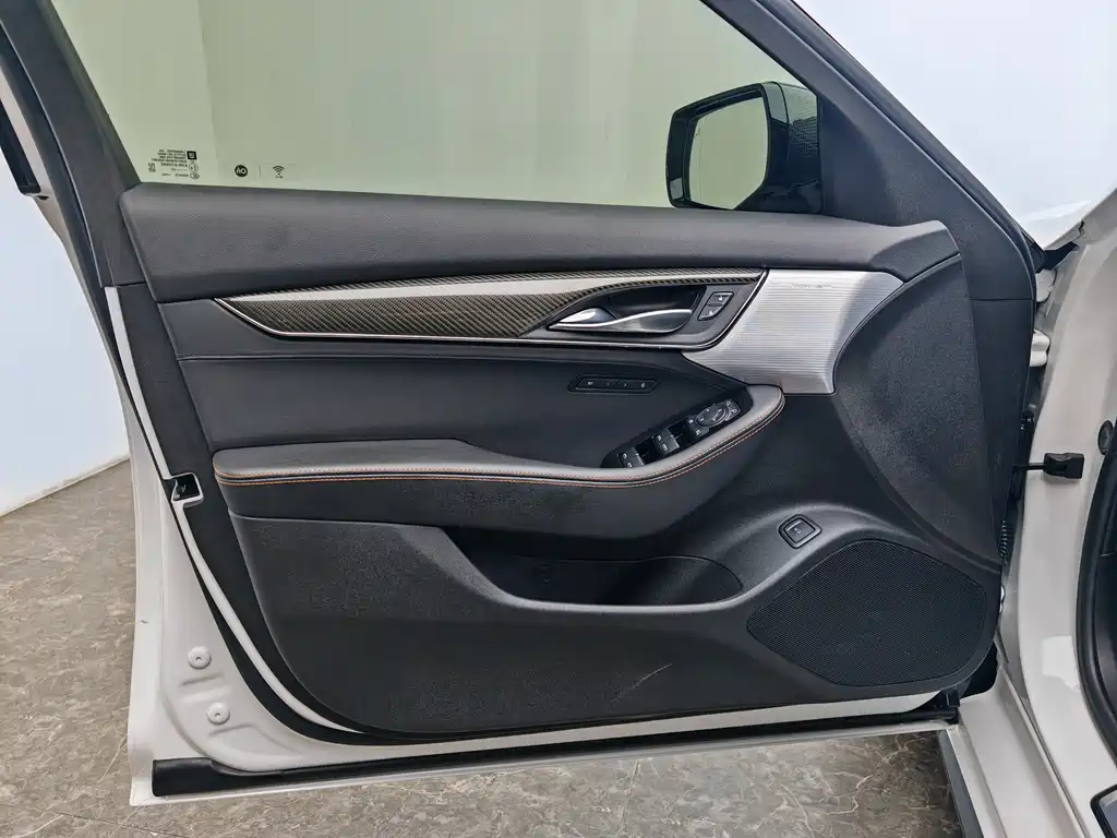 Cadillac Cadillac CT5 2023 28T Platinum Edition 2023 - thumbnail 28