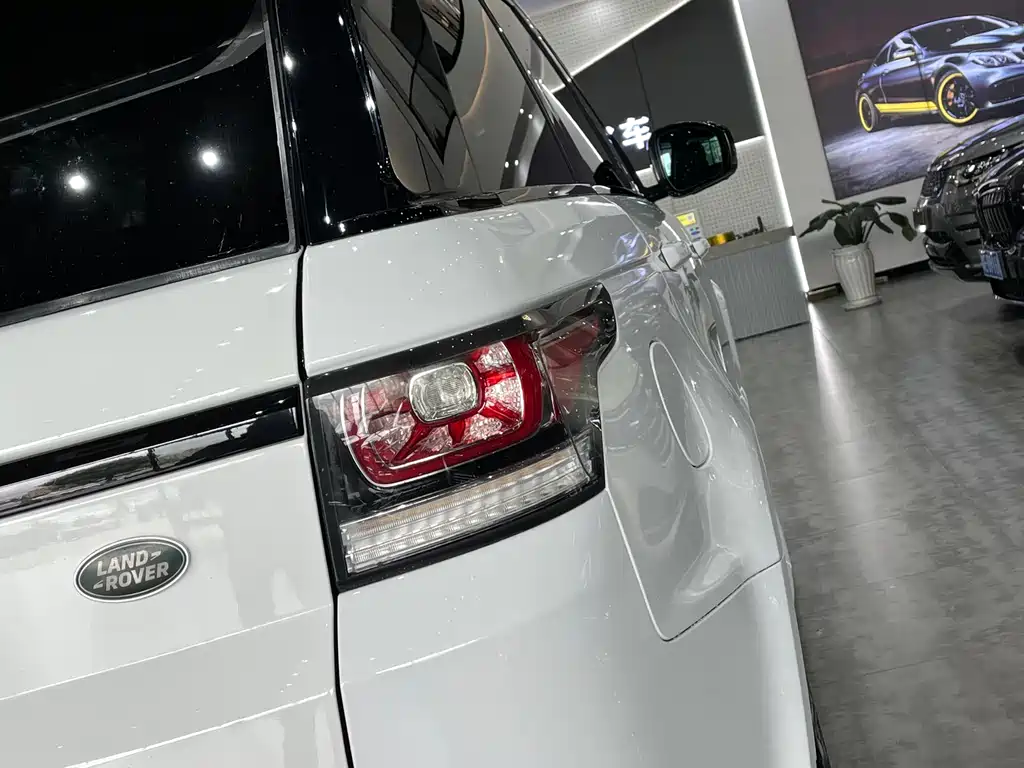 Land Rover Range Rover Sport 2017 3.0 SC V6 HSE DYNAMIC 2017 - thumbnail 9