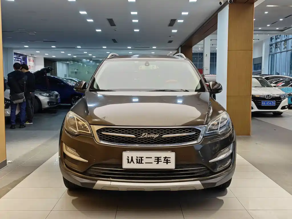 Zotye Dymax X5 2017 Upgrade Edition 1.5T Manual Luxury Model 2017 - thumbnail 3