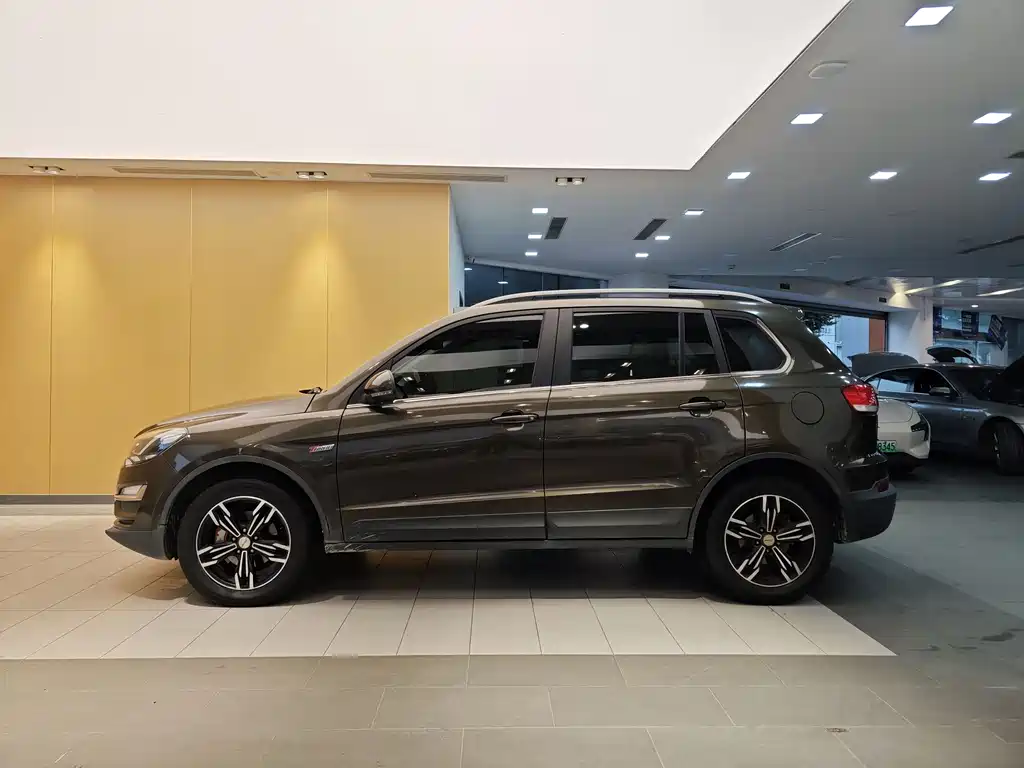 Zotye Dymax X5 2017 Upgrade Edition 1.5T Manual Luxury Model 2017 - thumbnail 6