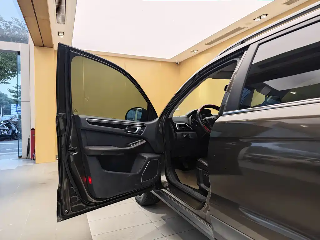 Zotye Dymax X5 2017 Upgrade Edition 1.5T Manual Luxury Model 2017 - thumbnail 7