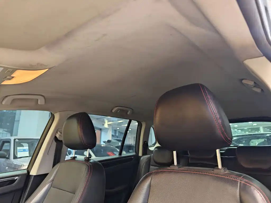Zotye Dymax X5 2017 Upgrade Edition 1.5T Manual Luxury Model 2017 - thumbnail 12