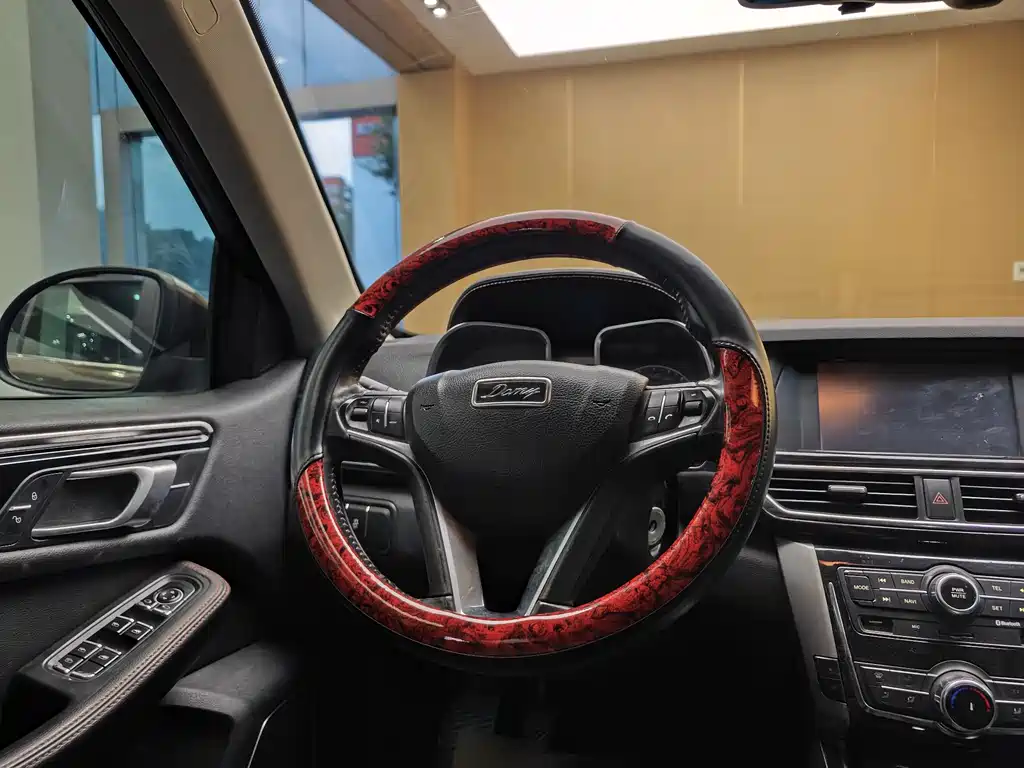 Zotye Dymax X5 2017 Upgrade Edition 1.5T Manual Luxury Model 2017 - thumbnail 14