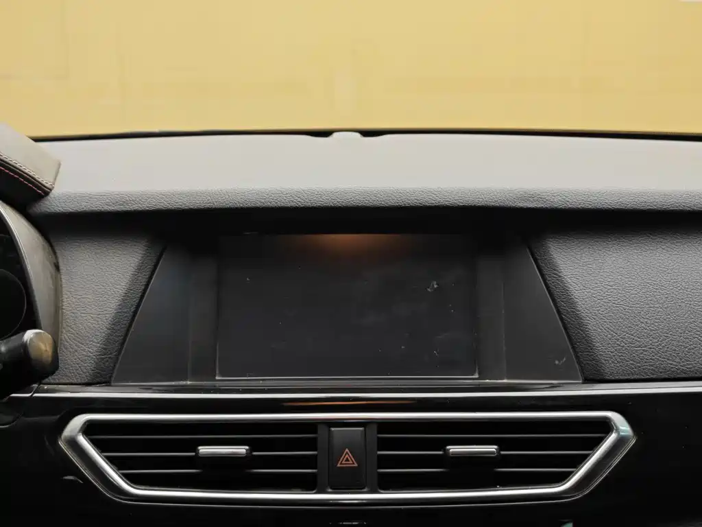 Zotye Dymax X5 2017 Upgrade Edition 1.5T Manual Luxury Model 2017 - thumbnail 15