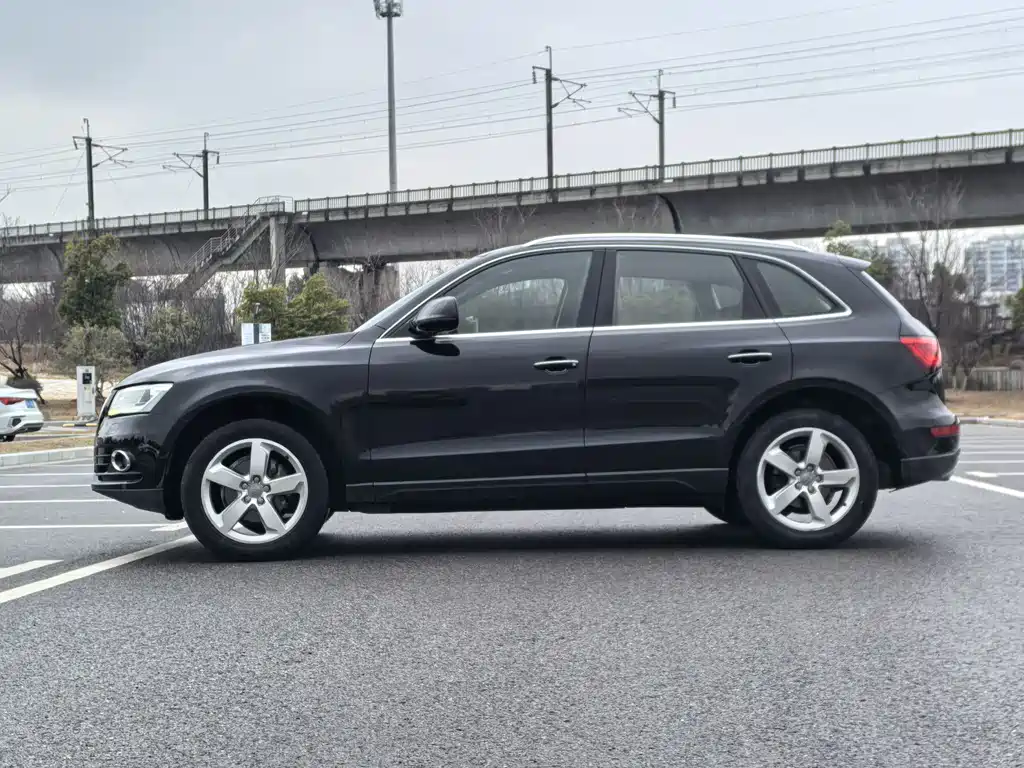 Audi Audi Q5 2016 40 TFSI Technology Edition 2016 - thumbnail 3