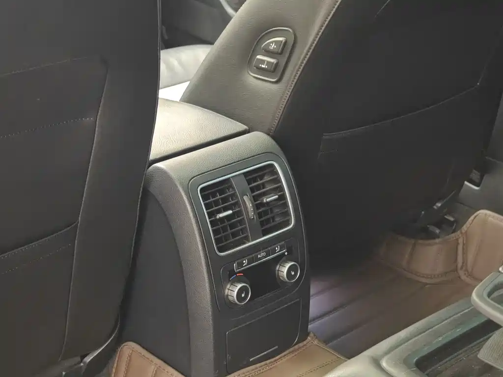 Volkswagen Magotan 2013 3.0FSI Flagship Edition 2013 - thumbnail 25