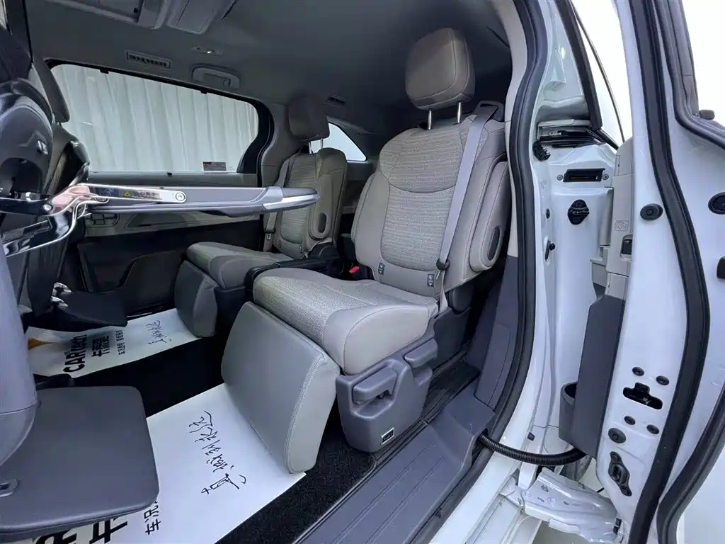 Toyota Toyota Sienna 2024 2.5L Hybrid LE 2024 - thumbnail 7
