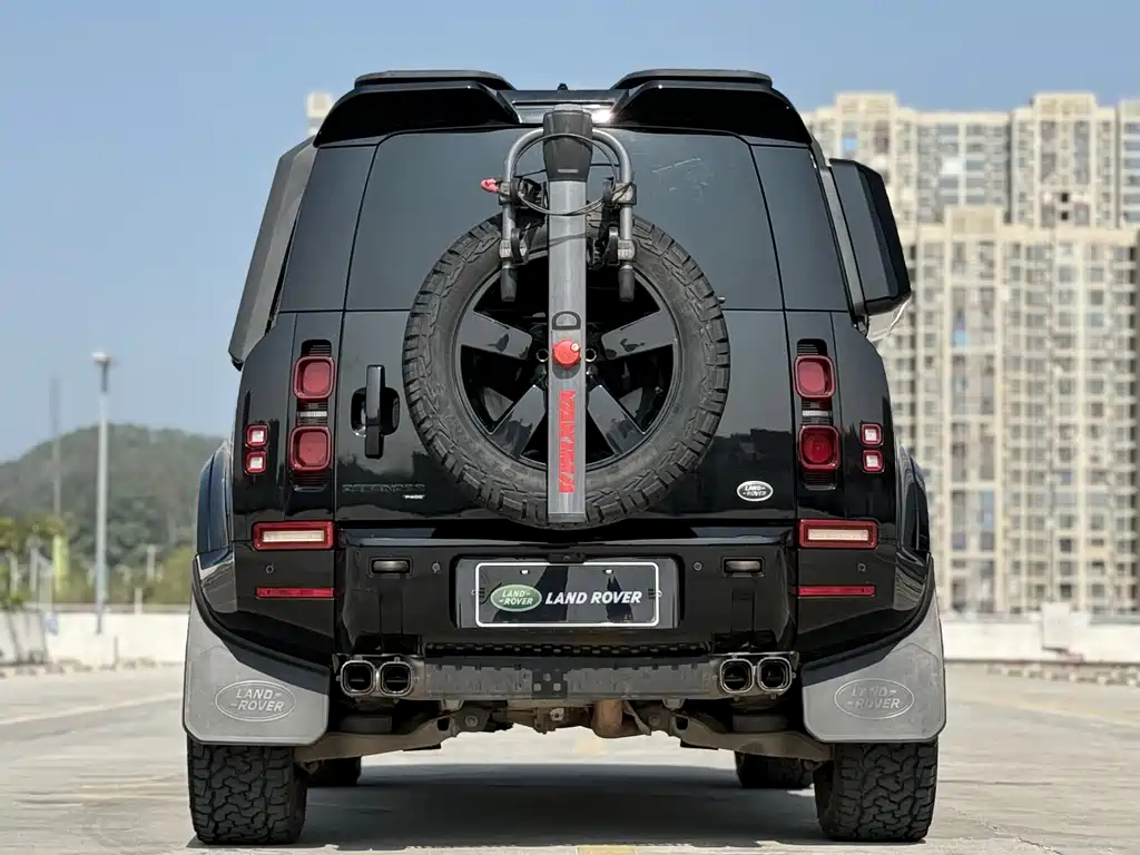 Land Rover Land Rover Defender 2023 110 3.0T P400 X-DYNAMIC HSE 2023 - thumbnail 10