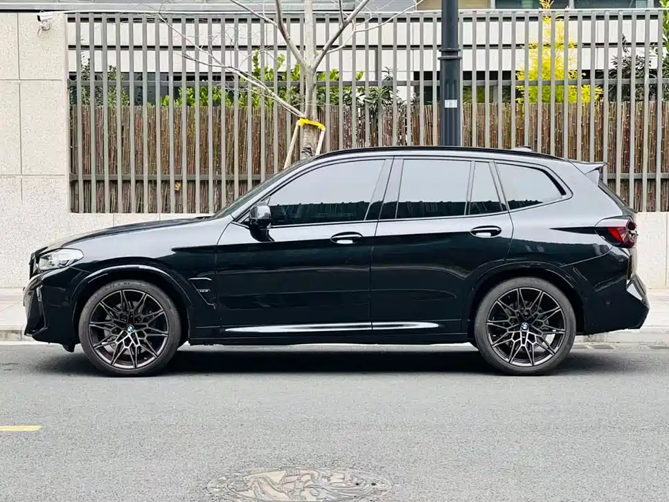 BMW BMW X3 M 2022 X3 M Thunder Edition 2024 - thumbnail 2