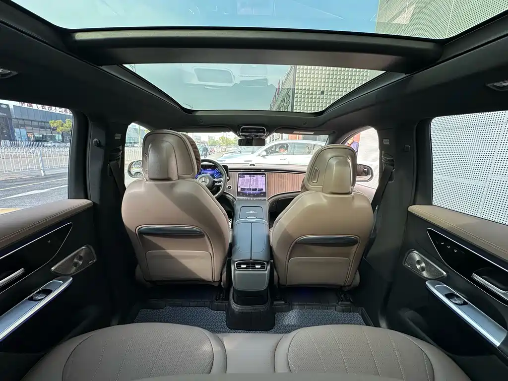 Mercedes-Benz Mercedes-Benz EQE SUV 2023 350 4MATIC Luxury Edition 2024 - thumbnail 17