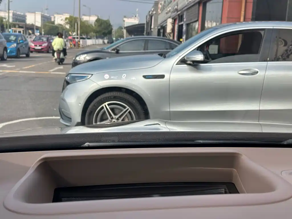 Mercedes-Benz Mercedes-Benz EQE SUV 2023 350 4MATIC Luxury Edition 2024 - thumbnail 24