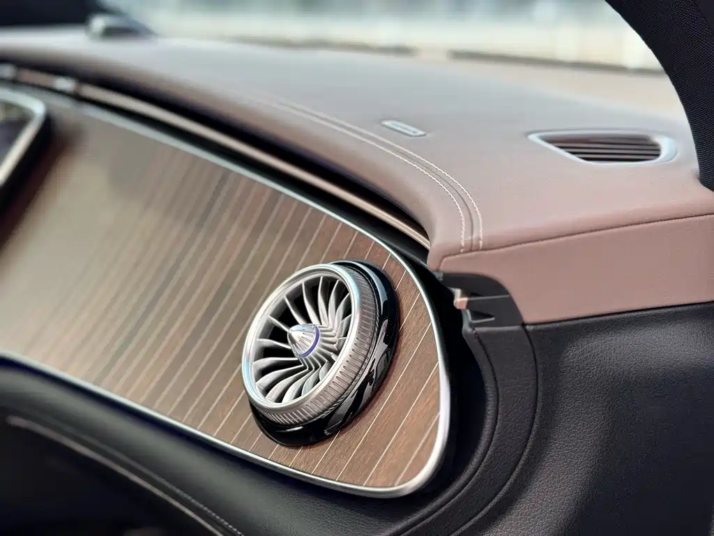 Mercedes-Benz Mercedes-Benz EQE SUV 2023 350 4MATIC Luxury Edition 2024 - thumbnail 30