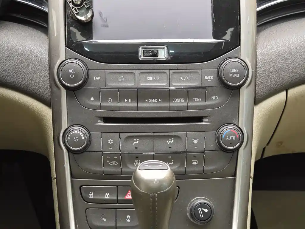 Chevrolet Malibu 2013 2.0L Automatic Luxury Edition 2014 - thumbnail 16