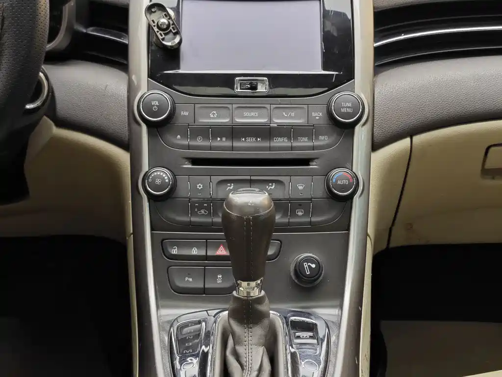 Chevrolet Malibu 2013 2.0L Automatic Luxury Edition 2014 - thumbnail 18