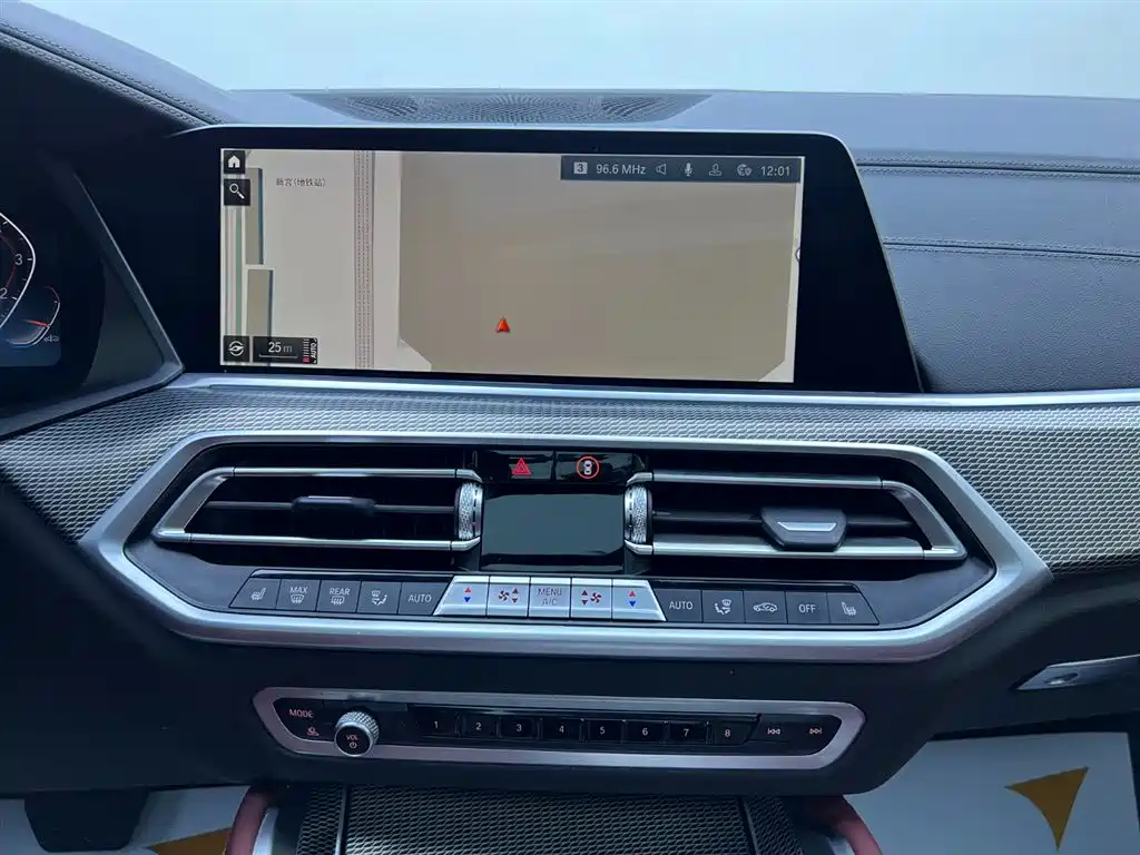 BMW BMW X6 xDrive40i M Sport Package 2021 2022 - thumbnail 13