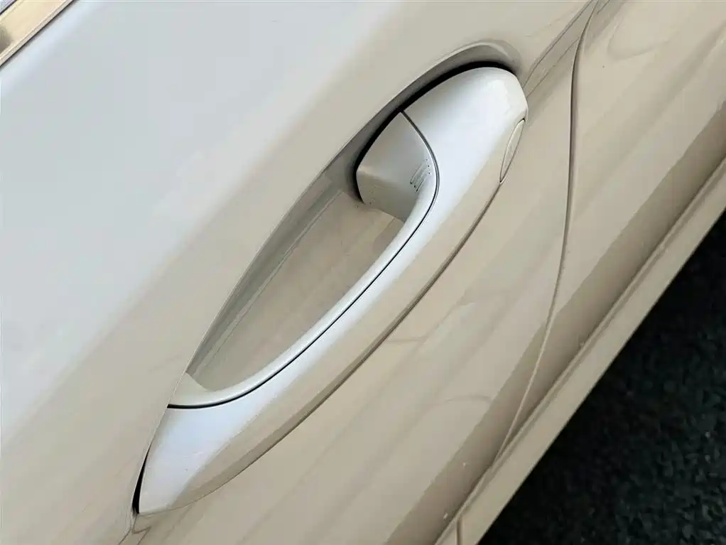 BMW BMW 5 Series Hybrid 2021 535Le Luxury Package 2021 - thumbnail 8