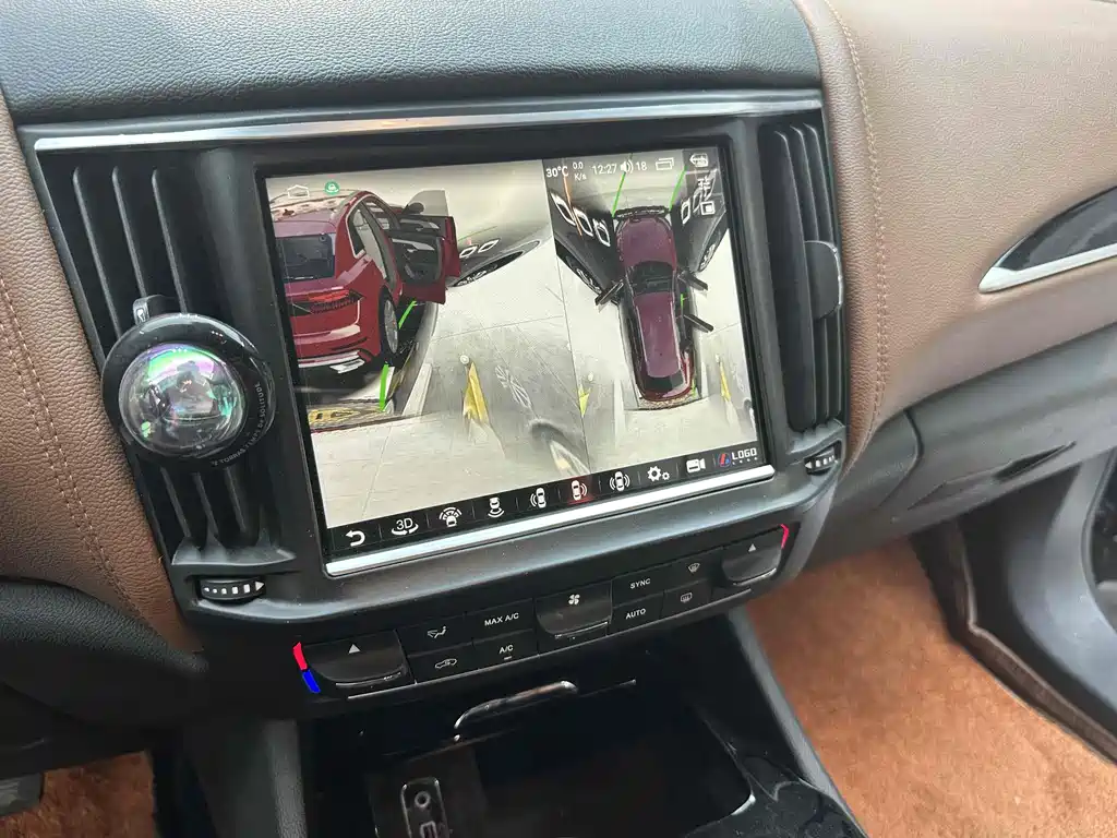 Maserati Maserati Levante 2016 3.0T Standard 2018 - thumbnail 4