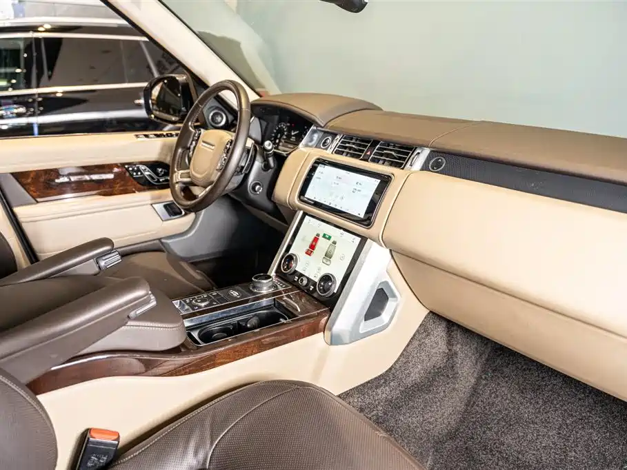 Land Rover Range Rover 2021 3.0 L6 Autobiography Long Classic Edition 2020 - thumbnail 10
