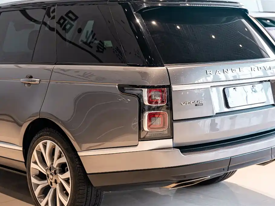 Land Rover Range Rover 2021 3.0 L6 Autobiography Long Classic Edition 2020 - thumbnail 16