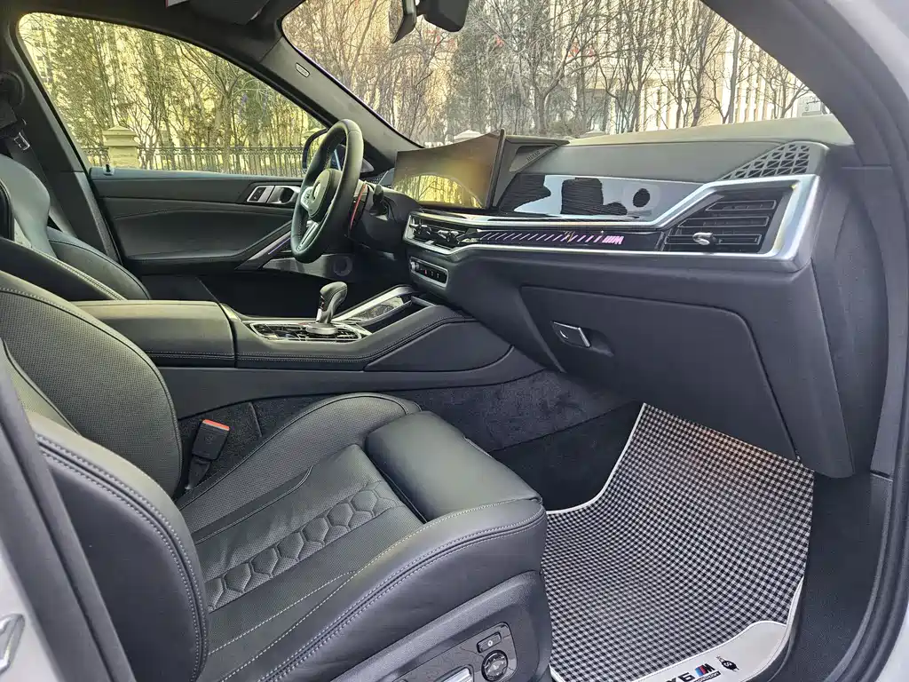 BMW BMW X6 M 2023 X6 M Thunder Edition 2025 - thumbnail 9