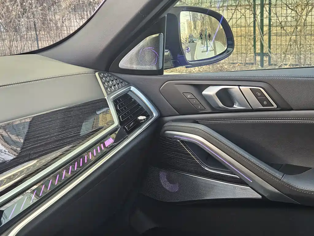 BMW BMW X6 M 2023 X6 M Thunder Edition 2025 - thumbnail 14