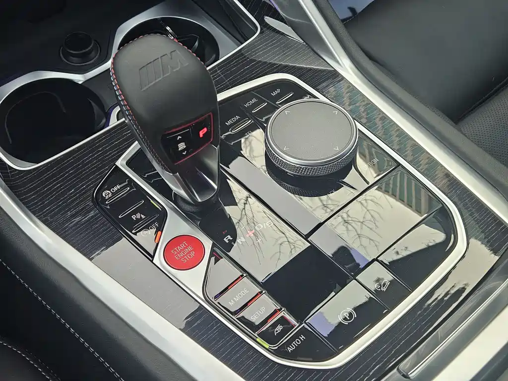 BMW BMW X6 M 2023 X6 M Thunder Edition 2025 - thumbnail 17
