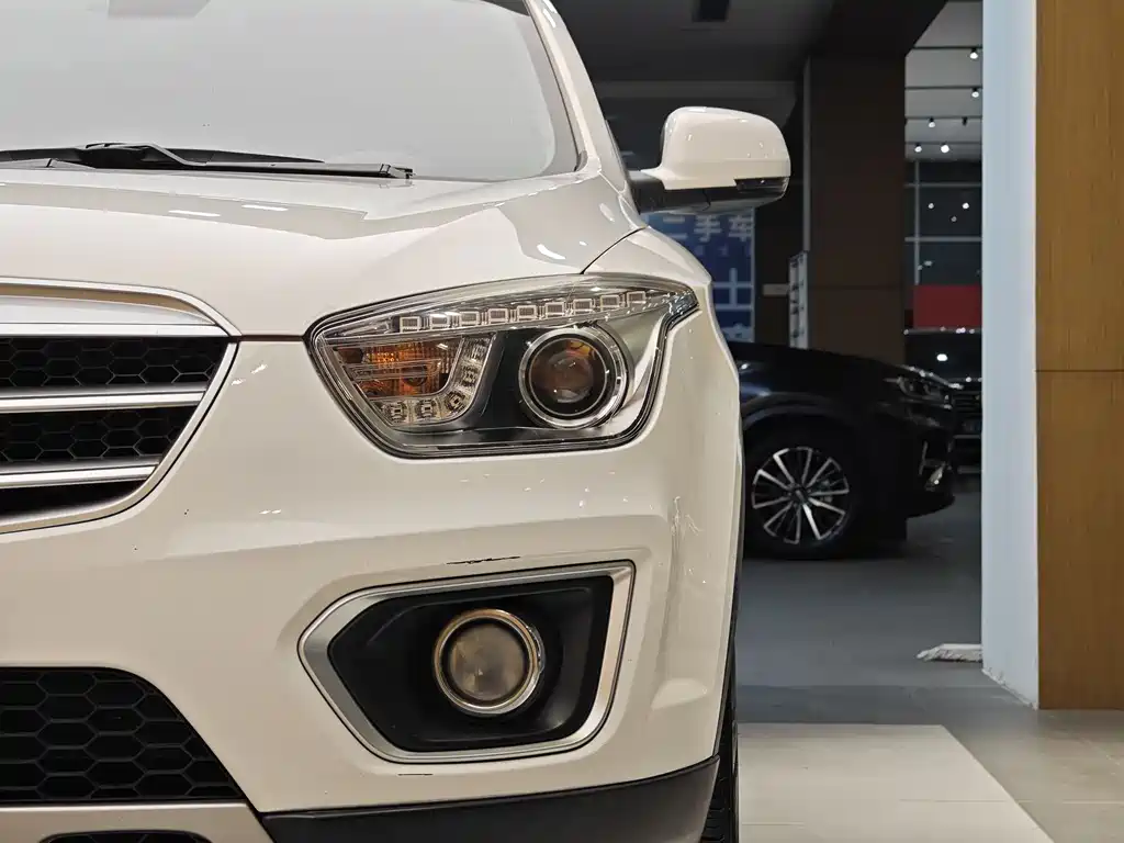 Besturn Besturn X80 2015 2.0L Automatic Luxury Edition 2014 - thumbnail 2