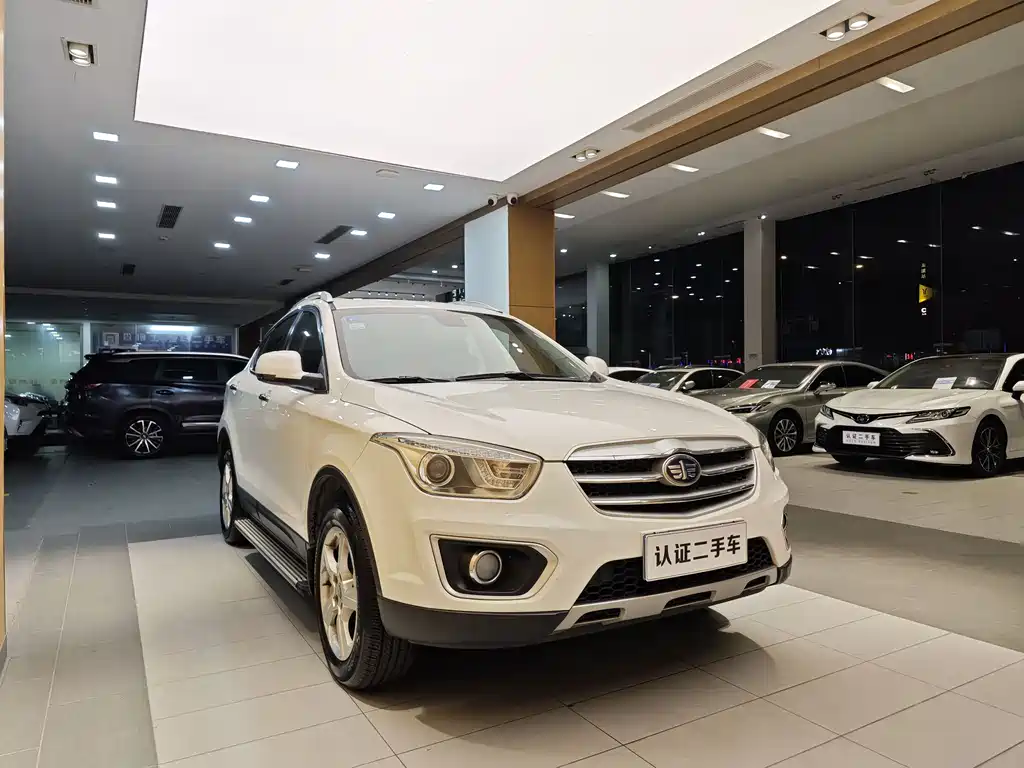 Besturn Besturn X80 2015 2.0L Automatic Luxury Edition 2014 - thumbnail 4
