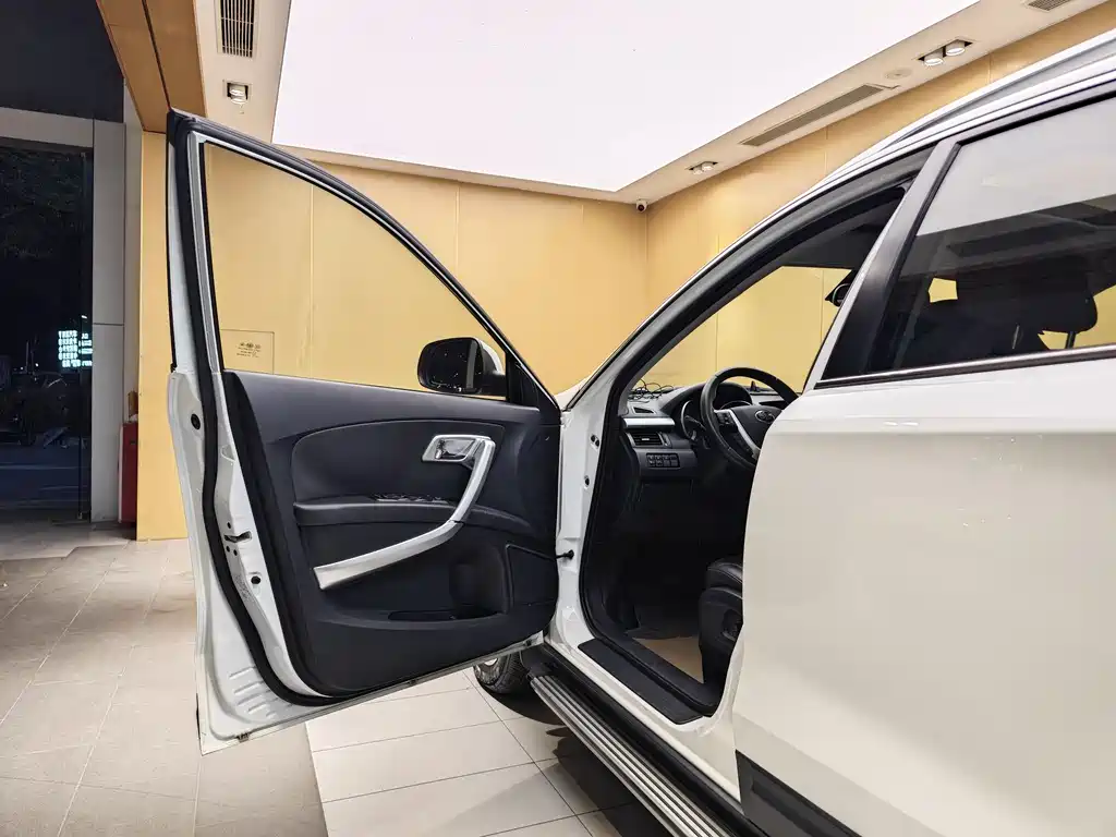 Besturn Besturn X80 2015 2.0L Automatic Luxury Edition 2014 - thumbnail 7
