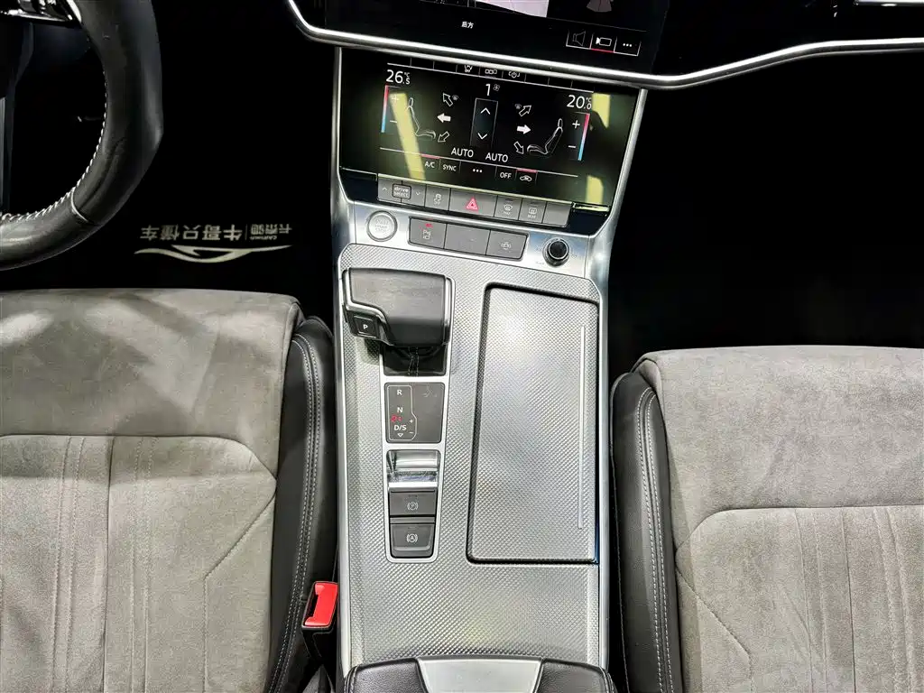 Audi Audi A6L 2019 40 TFSI Luxury Dynamic Model 2019 - thumbnail 20