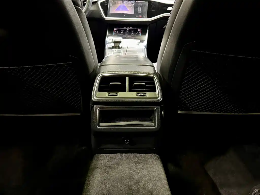 Audi Audi A6L 2019 40 TFSI Luxury Dynamic Model 2019 - thumbnail 21