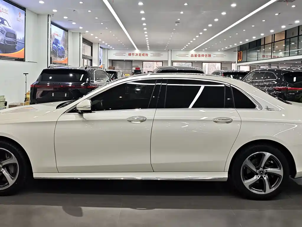 Mercedes-Benz Mercedes-Benz E-Class 2019 Facelift E 300 L Sport Style 2019 - thumbnail 2