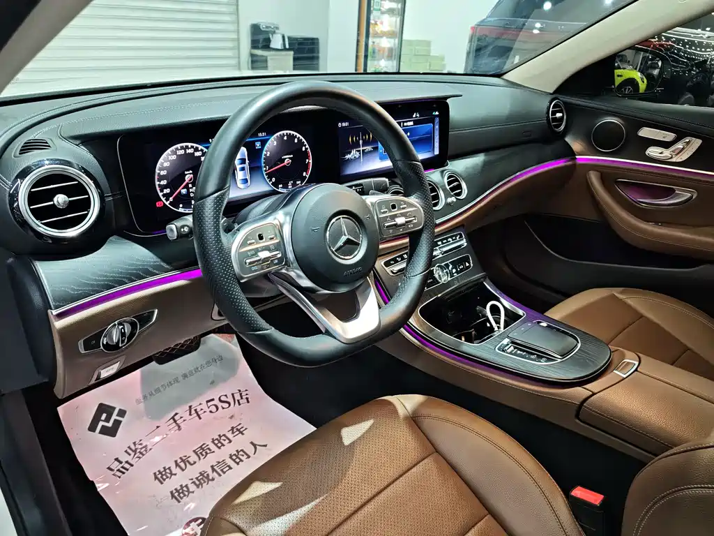 Mercedes-Benz Mercedes-Benz E-Class 2019 Facelift E 300 L Sport Style 2019 - thumbnail 5
