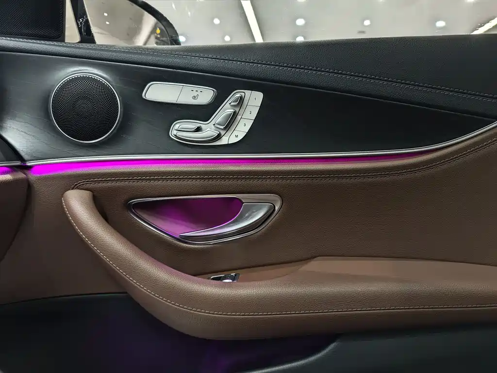 Mercedes-Benz Mercedes-Benz E-Class 2019 Facelift E 300 L Sport Style 2019 - thumbnail 15