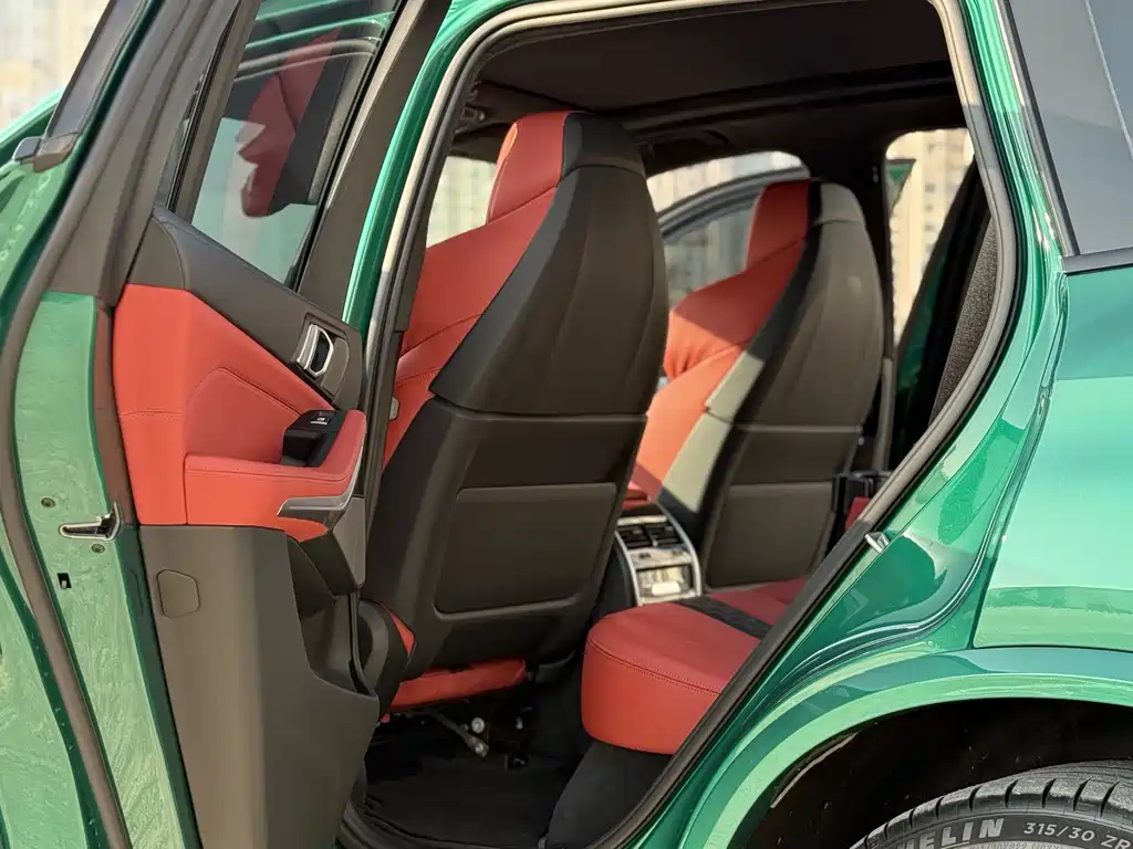 BMW BMW X5 M 2023 X5 M Thunder Edition 2024 - thumbnail 5