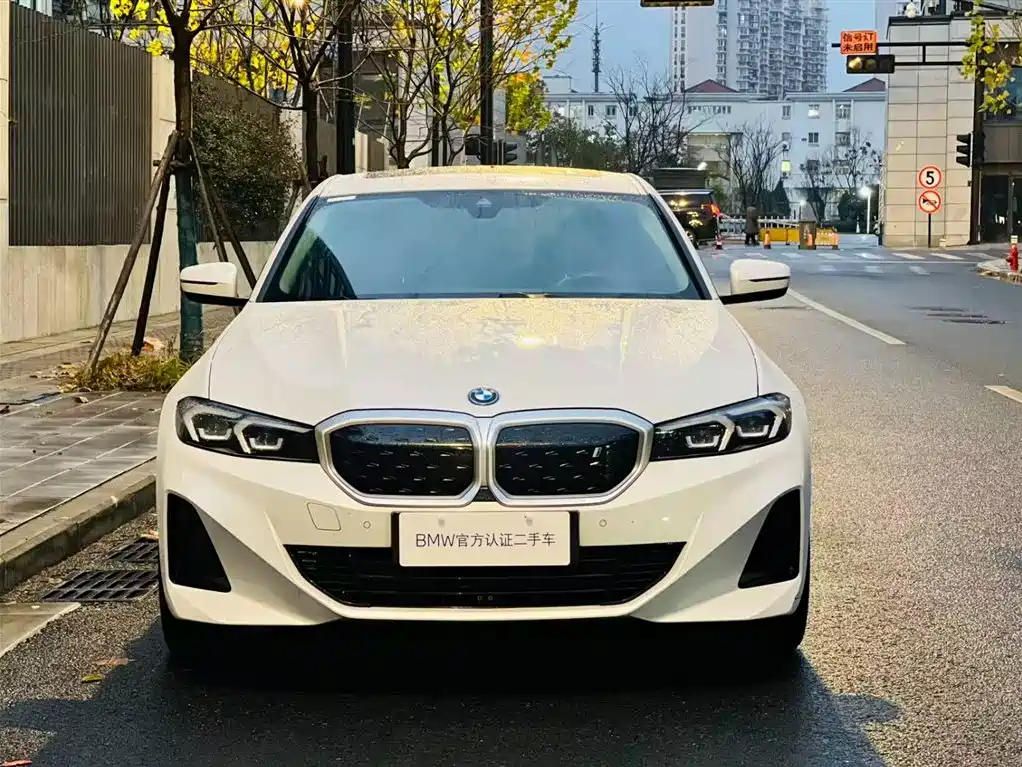 BMW BMW i3 2022 eDrive 35 L 2024 - thumbnail 4